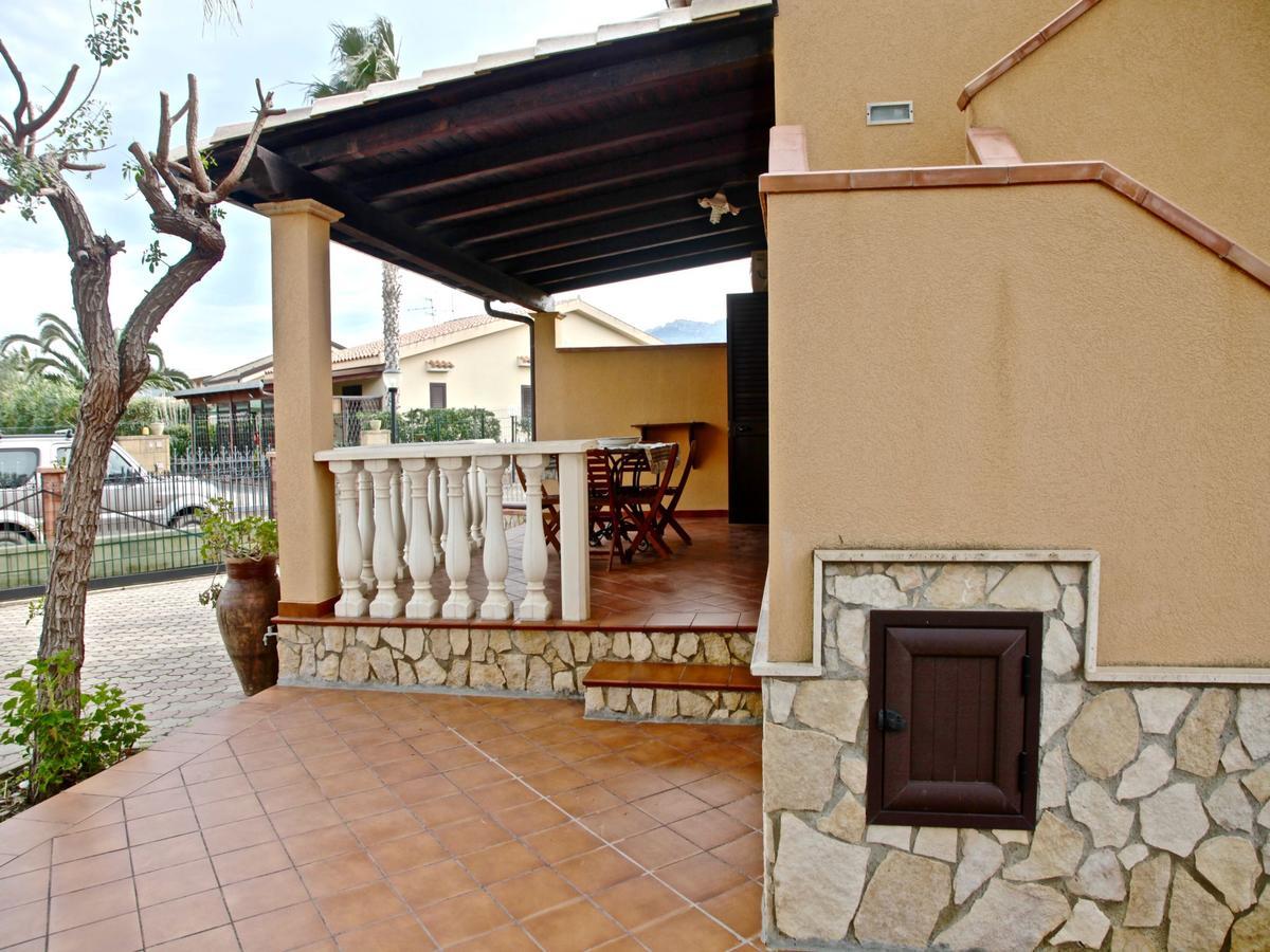 Villa Torre Roccella Campofelice Di Roccella Exterior photo